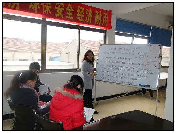 彩鋼（gāng）板公（gōng）司相關的場景圖片