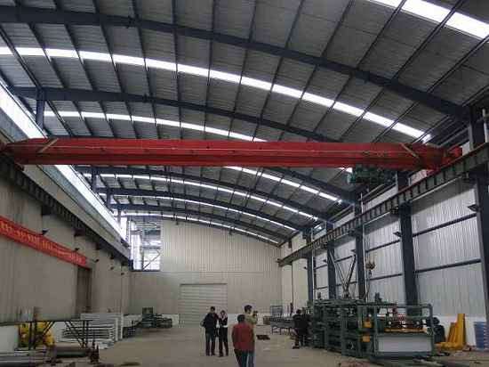 公司引進新的彩鋼板生產設備