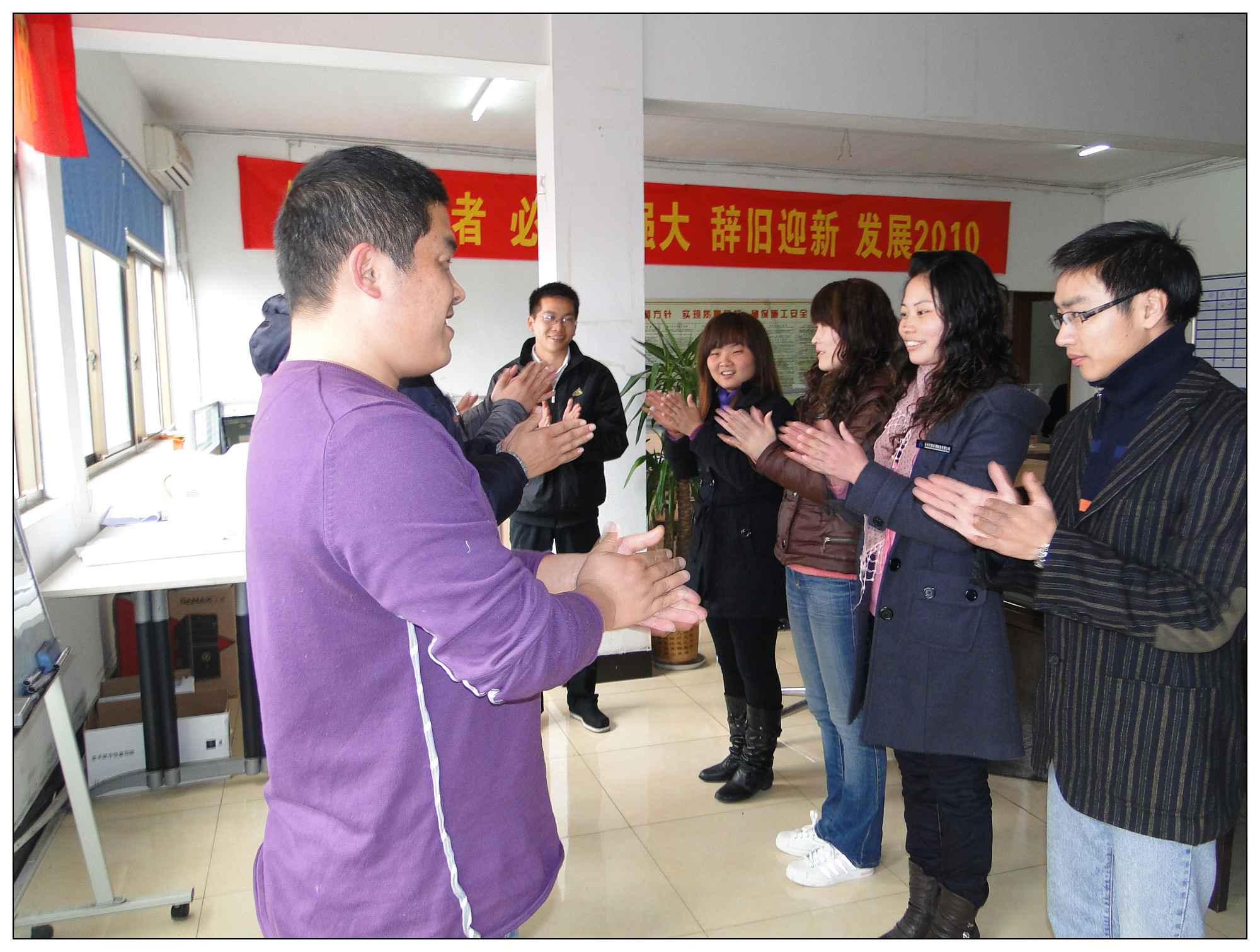 活動房公司網絡營銷效果好 談（tán）判人員忙不停