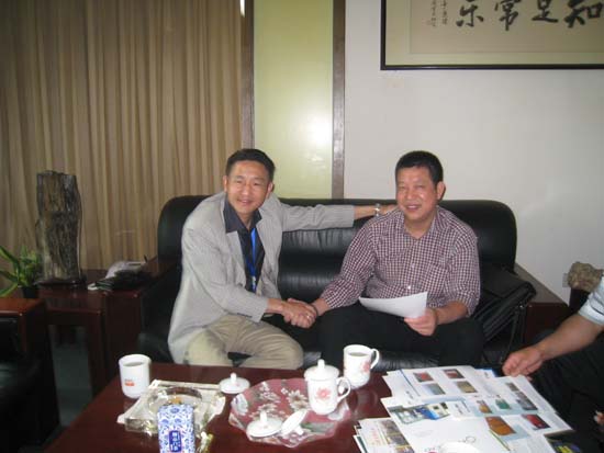 日本金葉先生來我司參觀考察集裝箱房屋