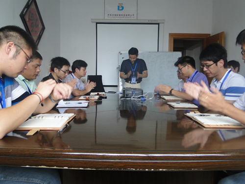 外貿訂單興（xìng）起 新人不斷加（jiā）入