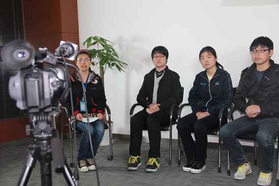 丝瓜视频官网會客廳采訪三位優秀的學生
