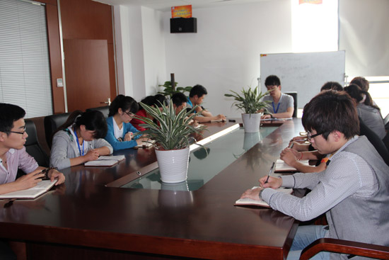 蘇琳老師給推廣組開會