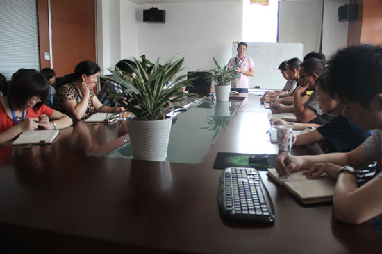 俞總強調（diào）領導者要不斷自省，不斷提問