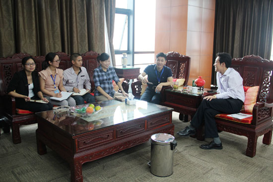 夏濤老師和外貿部（bù）成員交流