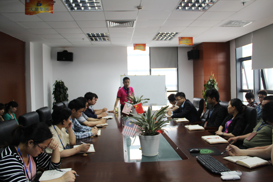 集（jí）裝箱（xiāng）房屋公司的會議（yì）現場