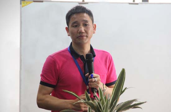 俞總說讚美是一（yī）種美（měi）德（dé）