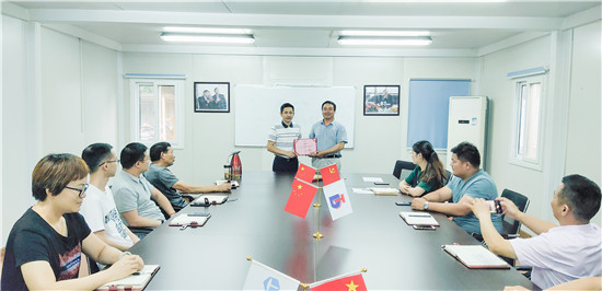 俞方華（huá）廠長