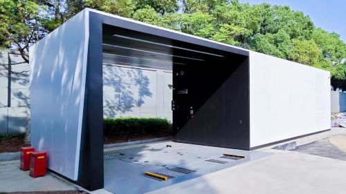 集（jí）裝箱換電站